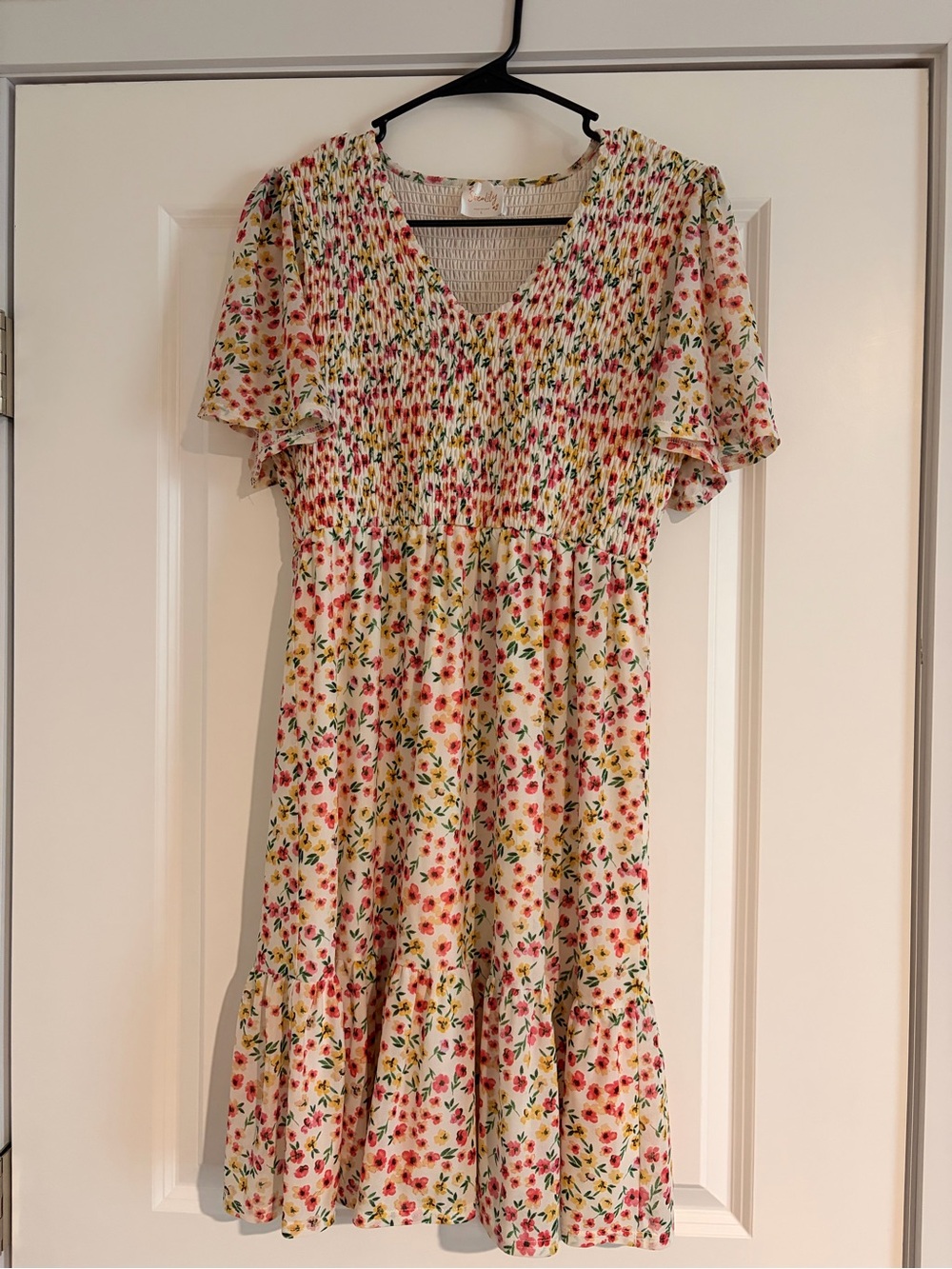 Women’s Smocked Floral Dress in Cream and Pink